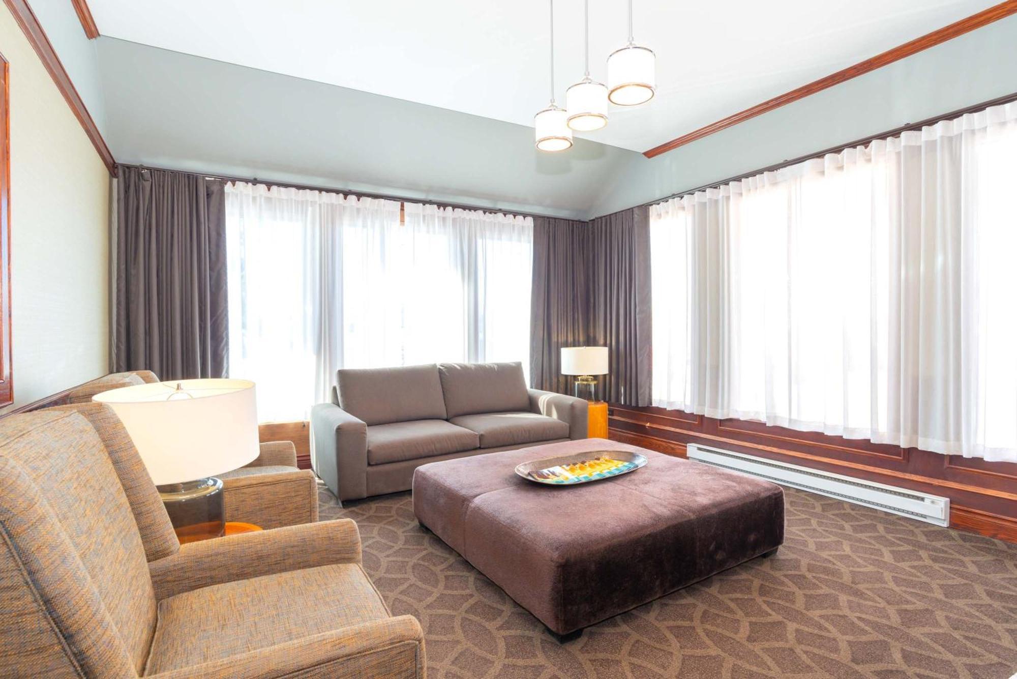 Sandman Hotel Terrace Bagian luar foto